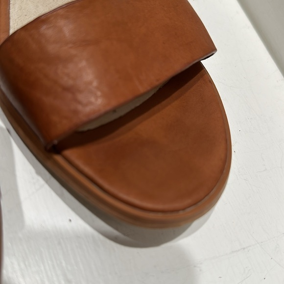 MICHAEL MICHAEL KORS “Josephine Brown Leather Gladiator Flat Sandals (Sz: 8.5) - Picture 7 of 13